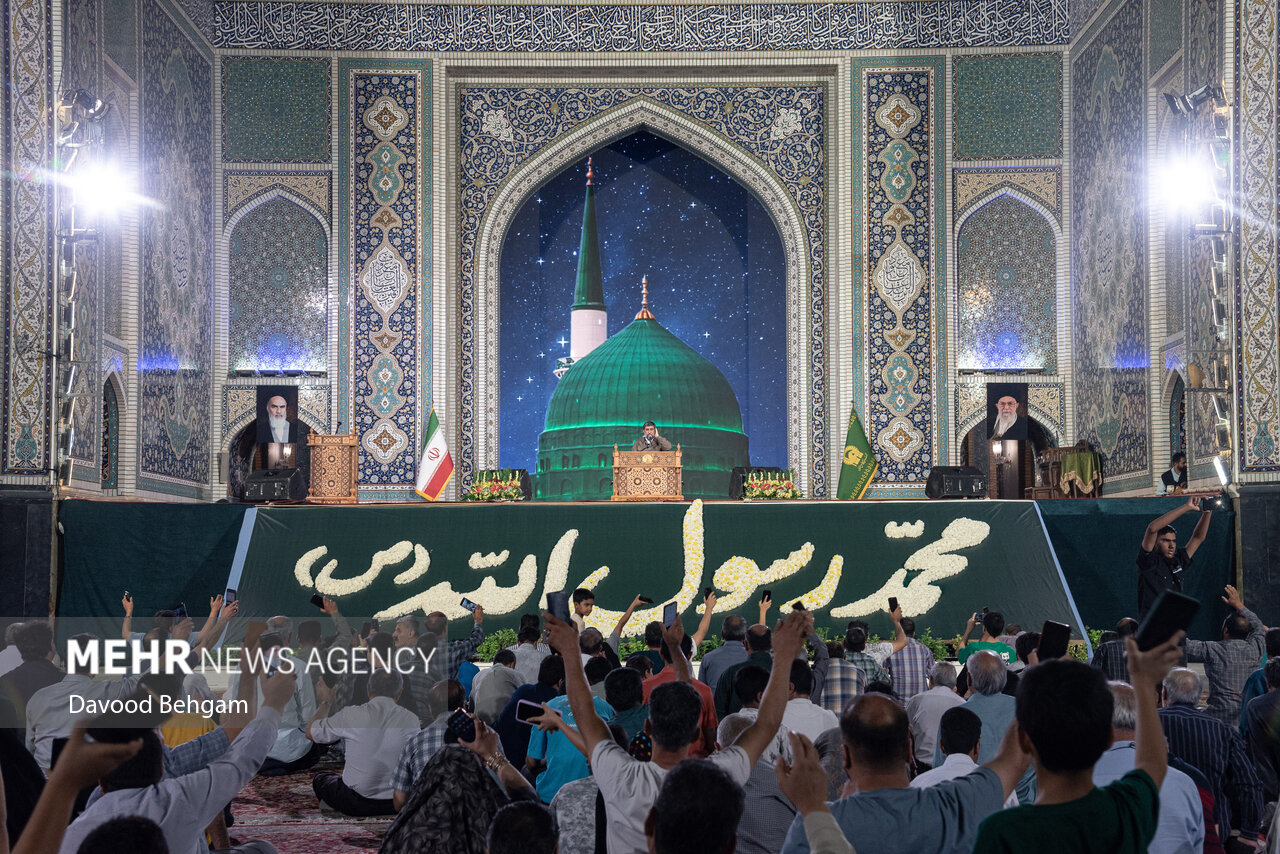 حال و هوای حرم رضوی در ایام ولادت پیامبر اکرم(ص)
