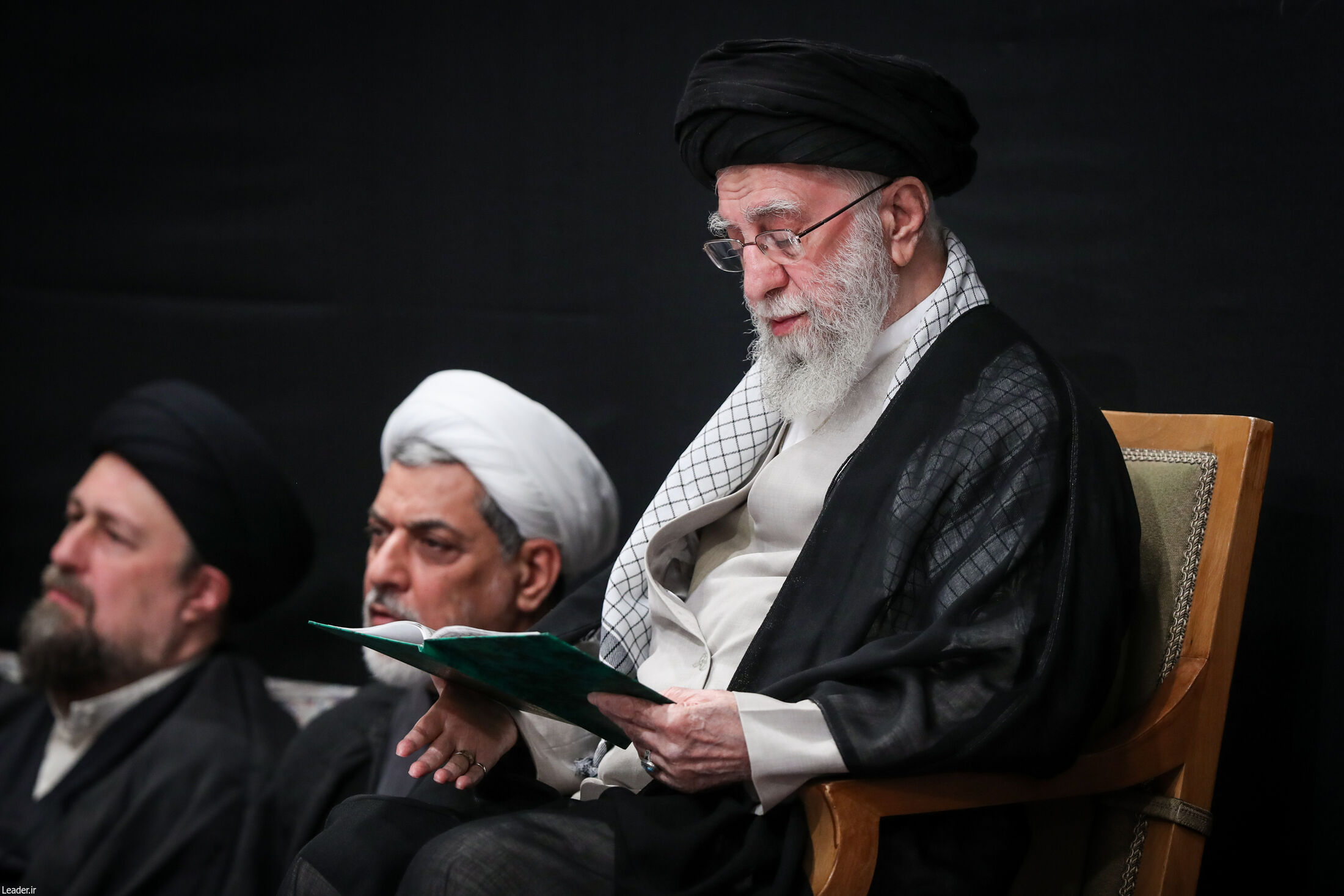 رهبر انقلاب در مراسم بزرگداشت شهدای جنگ تحمیلی