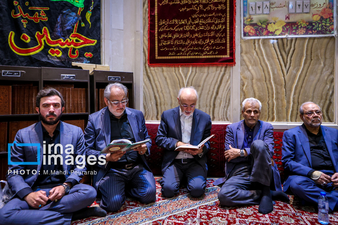 قالیباف و پزشکیان در مجلس ترحیم احمد توکلی