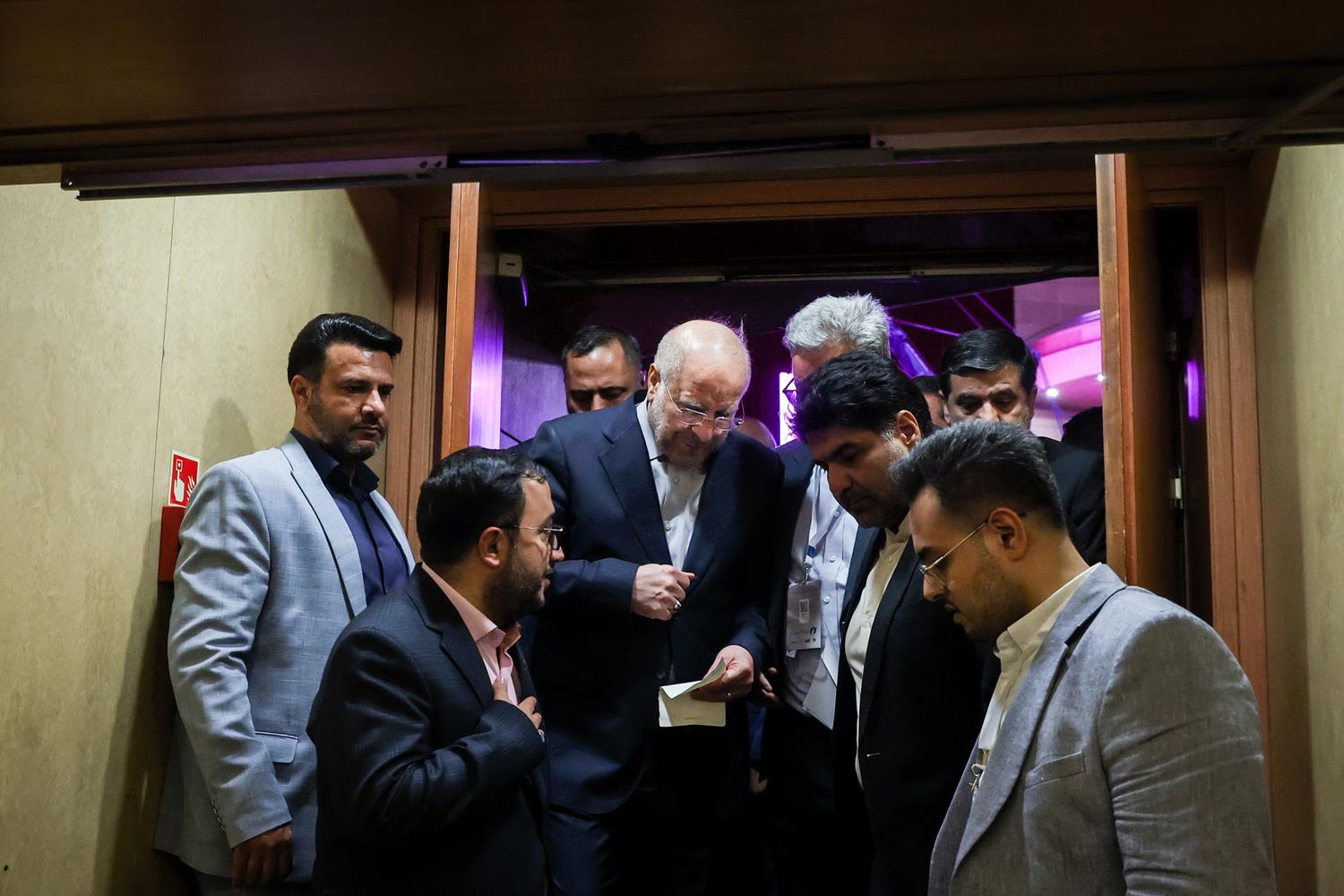 رویداد ملی روز فناوری اطلاعات با قالیباف