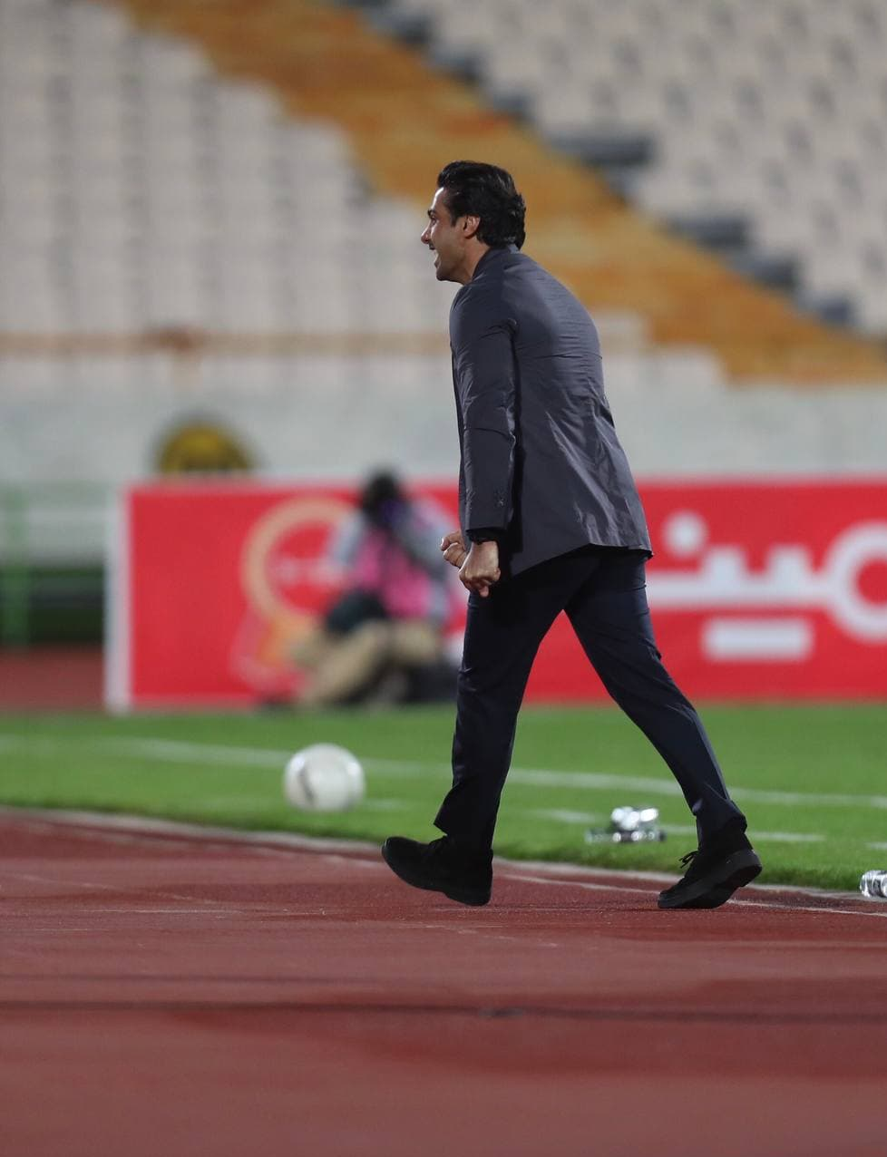 خوشحالی گل فرهاد مجیدی 