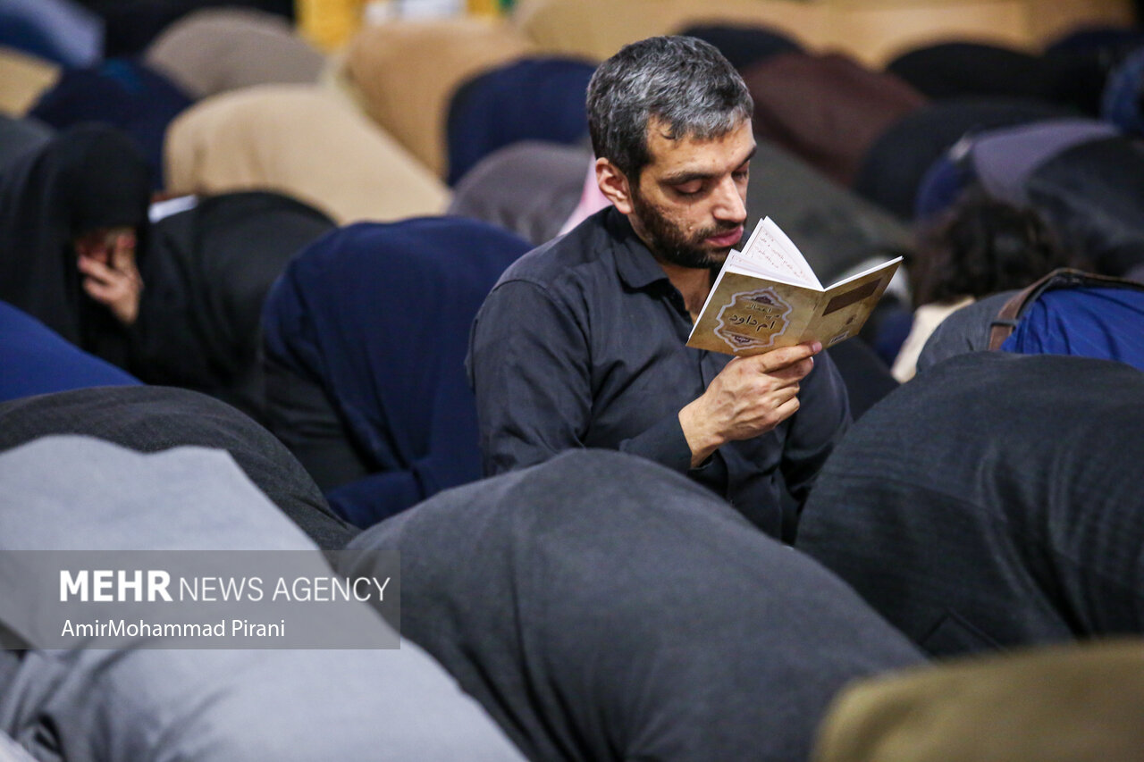 مراسم «ام داوود» در حرم حضرت معصومه (ع)