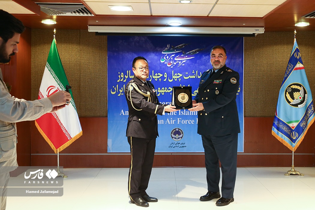 دیدار وابستگان نظامی کشورهای خارجی با فرمانده نهاجا
