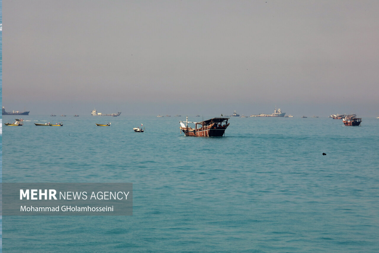 بزرگترین رژه اقتدار بسیج دریایی مردم پایه در حمایت از فلسطین