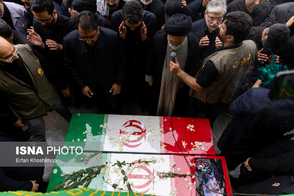 تدفین شهید طهرانچی و همسرش در حرم حضرت عبدالعظیم(ع)