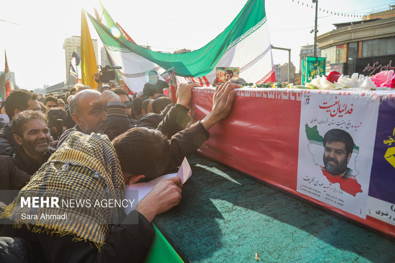 تشییع پیکر مطهر جانباز شهید مدافع امنیت «مهدی ظریف»