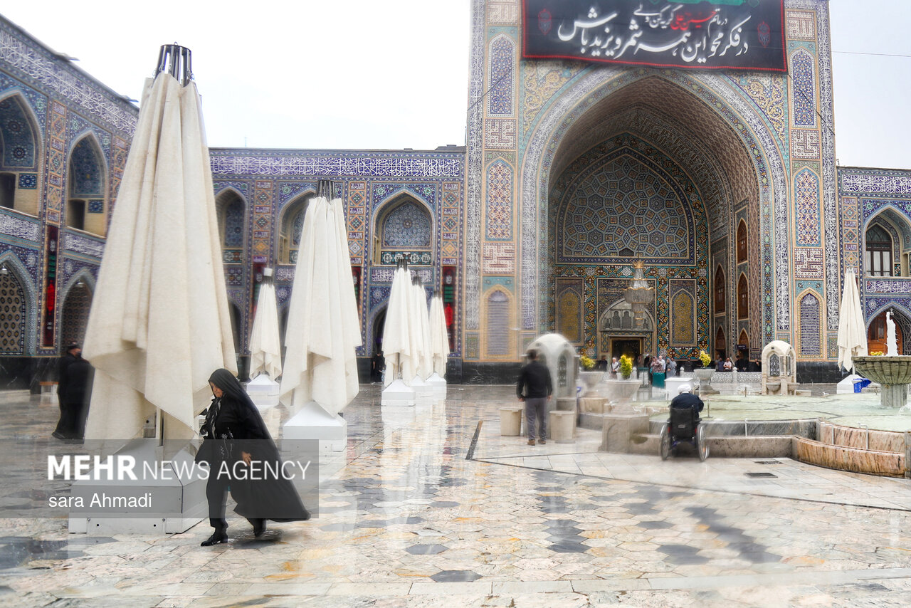 باران و توفان شدید در حرم امام رضا(ع)