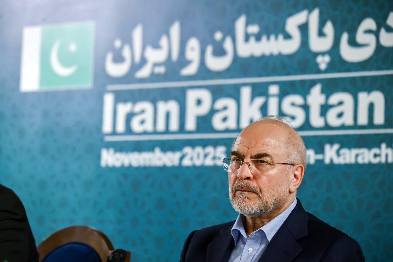 نشست قالیباف با فعالان اقتصادی پاکستان و ایران