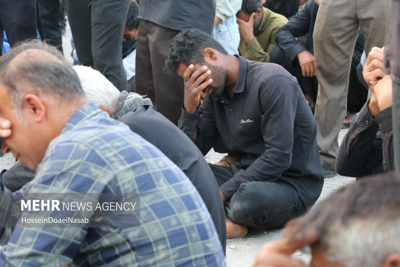  راهپیمایی عزاداران توکهور و هشتبندی در سوگ امام صادق(ع)