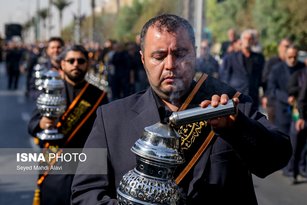 دسته عزاداری خادمان و زائران حرم مطهر حضرت معصومه (س)