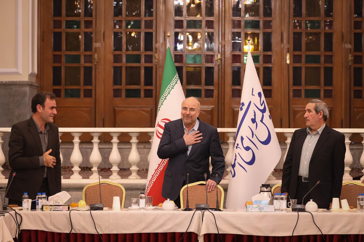 دیدار شورایاران محلات تهران با قالیباف