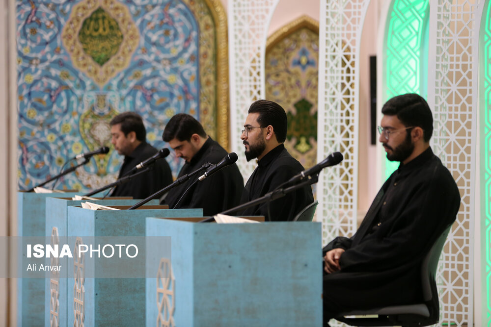 جزء خوانی قرآن کریم در مصلای اردبیل