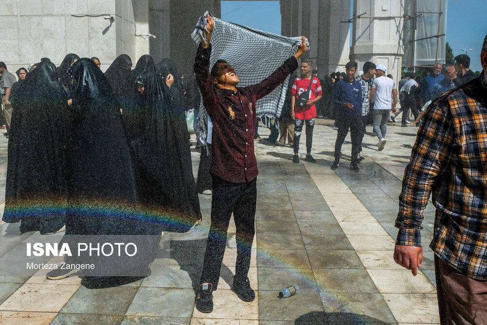 حضور مردم در سی و پنجمین سالگرد ارتحال امام خمینی (ره)