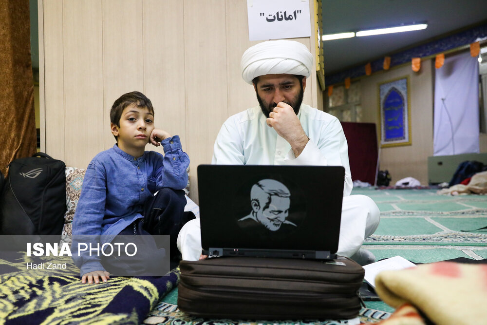 مراسم اعتکاف در مسجد دانشگاه امیر کبیر