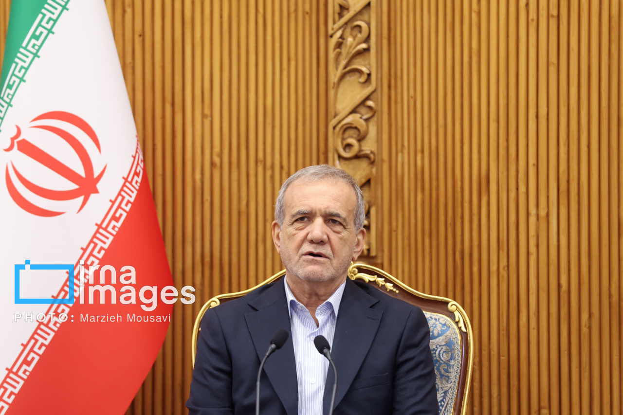 بدرقه رئیس‌جمهور به آذربایجان