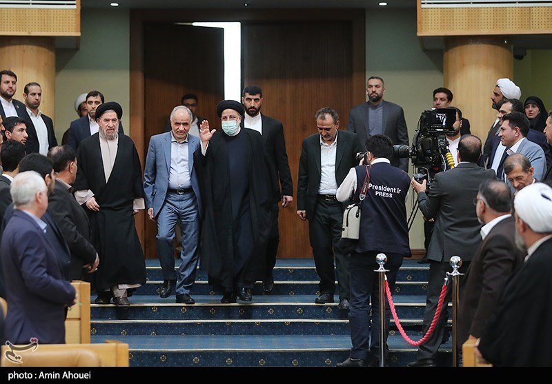 حضور قالیباف همایش ملی مسئولیت اجرای قانون اساسی