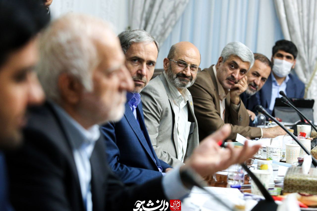  دیدار جمعی از روسای دانشگاه‌ها با رئیس‌جمهور