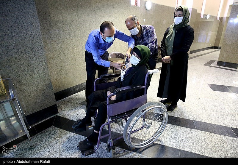 تزریق دوز دوم واکسن کرونا