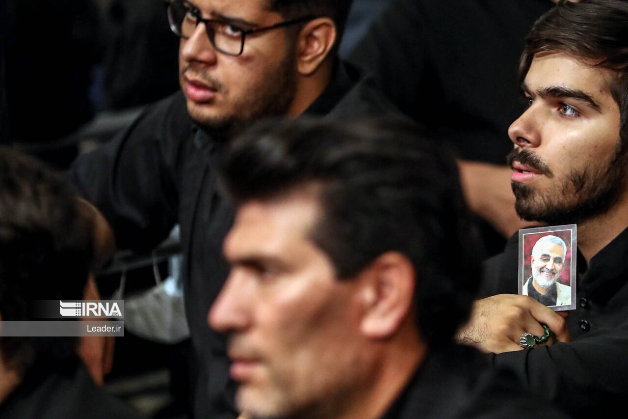 دومین شب عزاداری اباعبدالله با حضور رهبر انقلاب