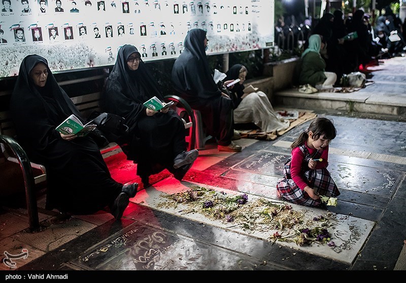  احیای شب قدر در امامزاده پنج تن لویزان