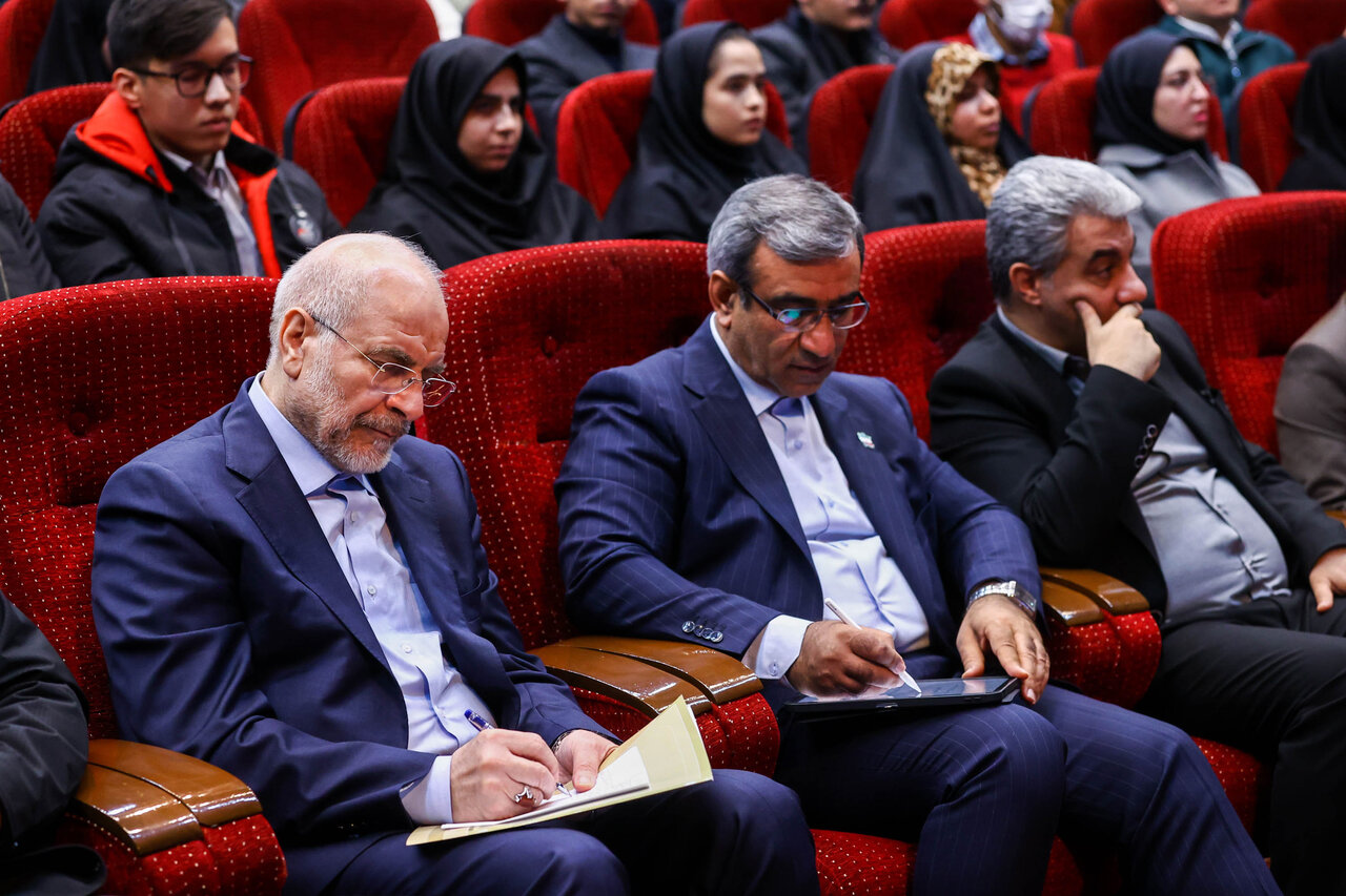 مراسم بزرگداشت روز دانشجو  با حضور قالیباف