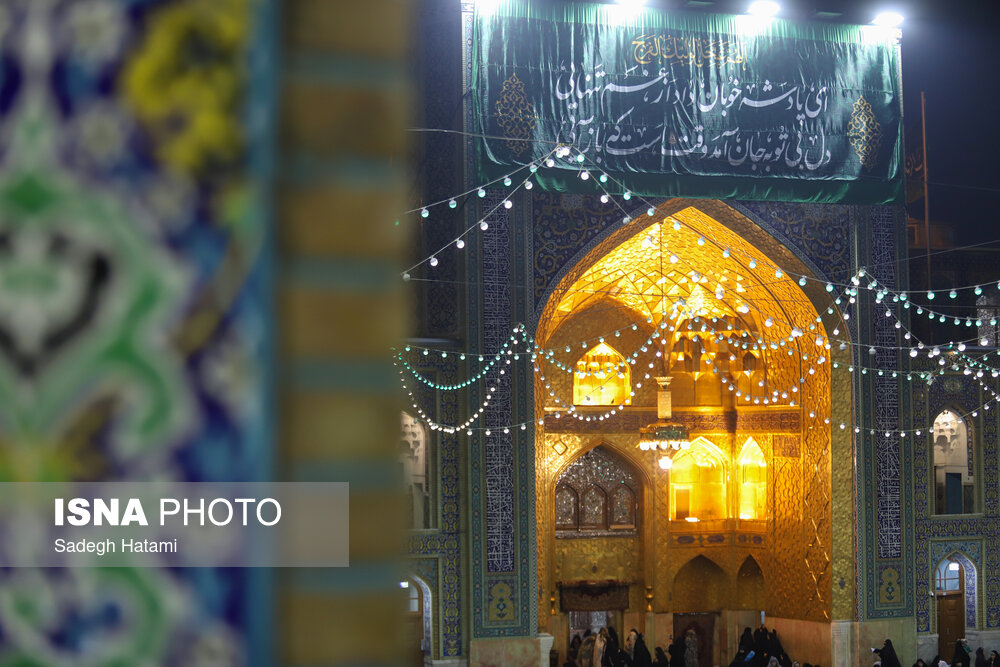 حال و هوای حرم مطهر رضوی در شب نیمه شعبان