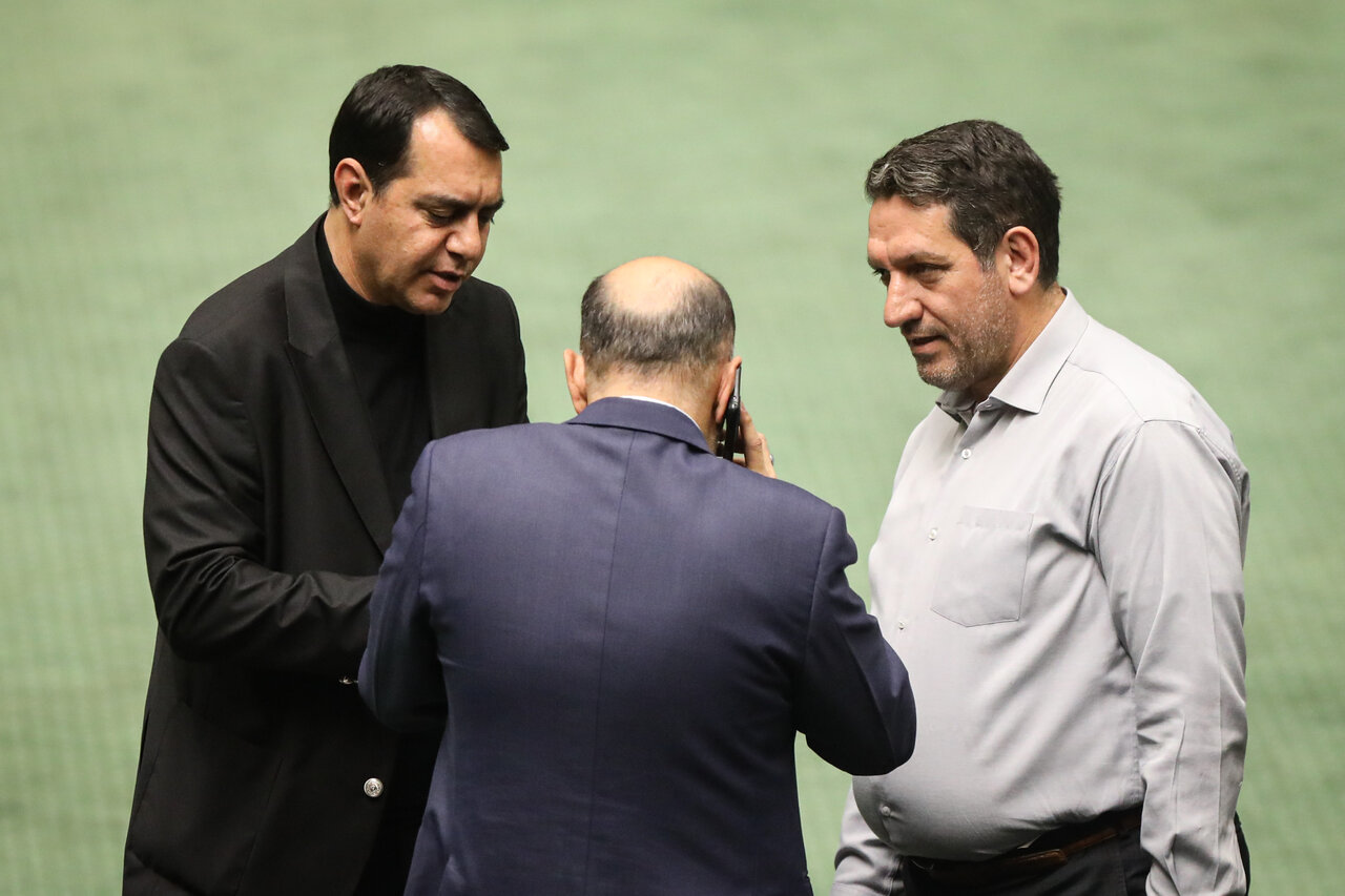 نشست علنی ۹ دی ماه مجلس