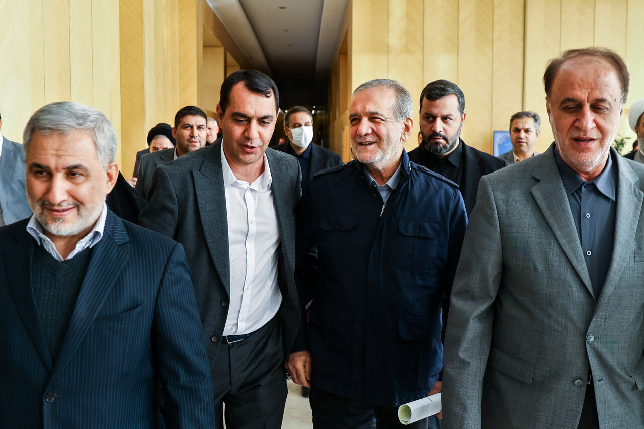 بررسی اجرای برنامه هفتم در مجلس با حضور رئیس جمهور