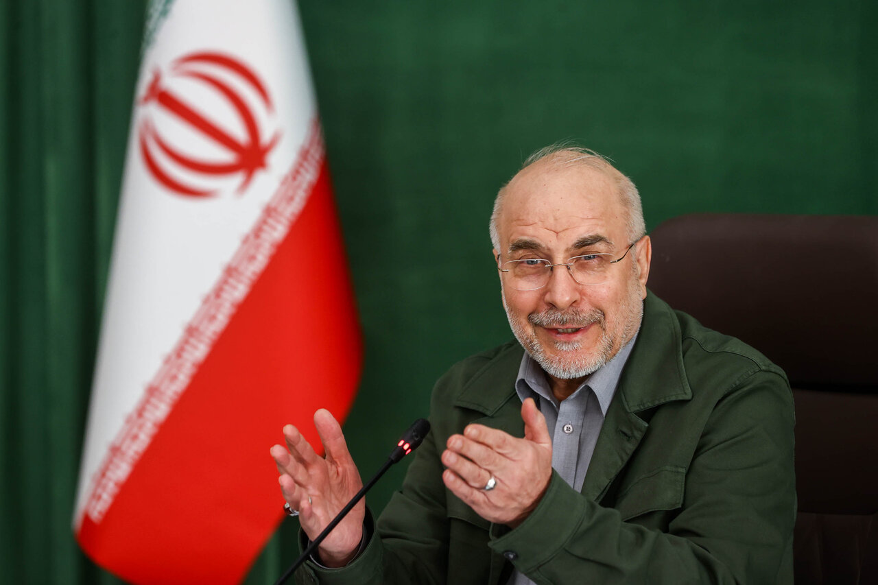 دیدار هیات علمی مرکز تحقیقات اسلامی مجلس با قالیباف