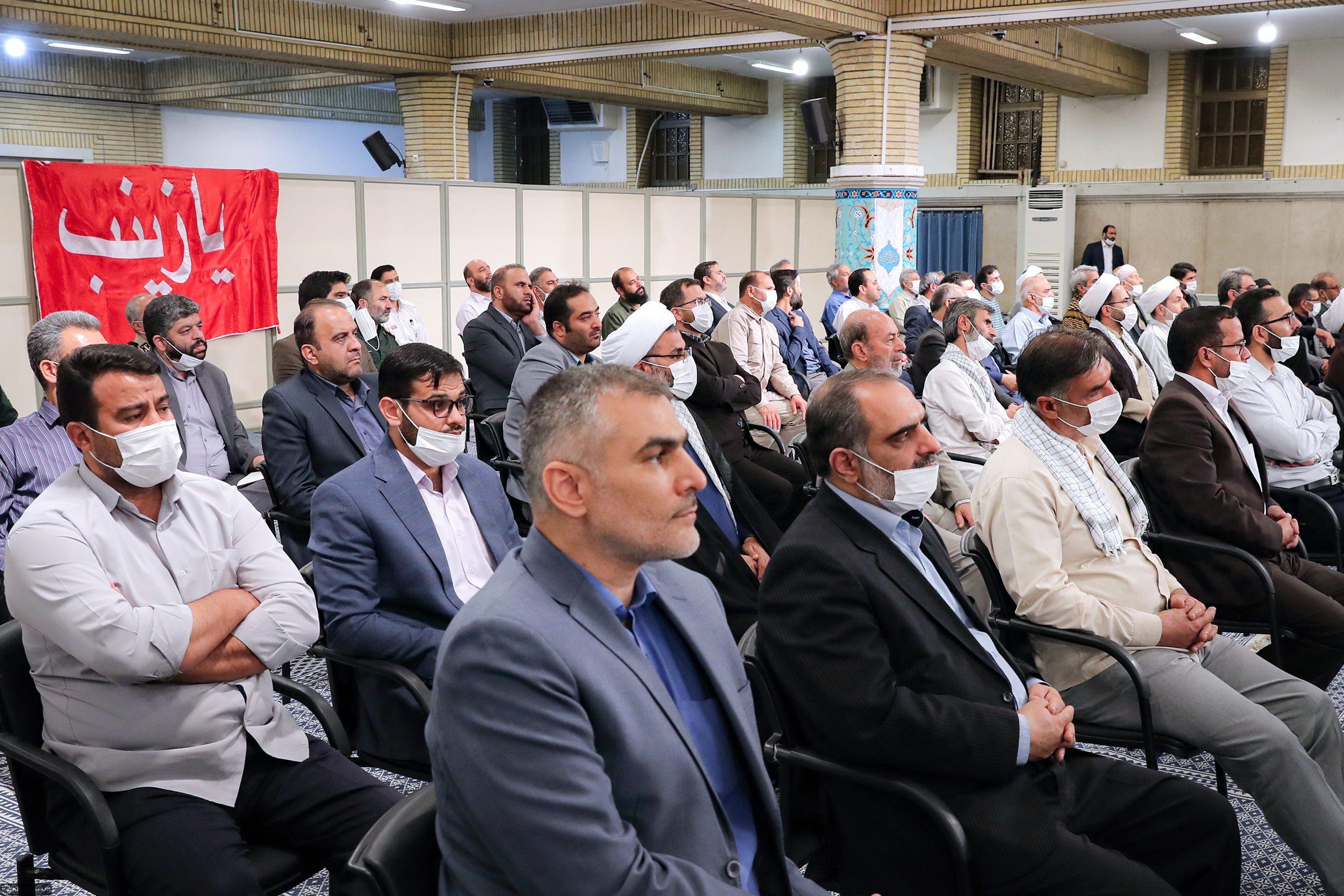 دیدار اعضای کنگره‌ ملی شهدای سبزوار و نیشابور با رهبر انقلاب