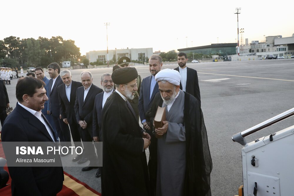 بدرقه رییس جمهور پیش از سفر به آمریکای لاتین