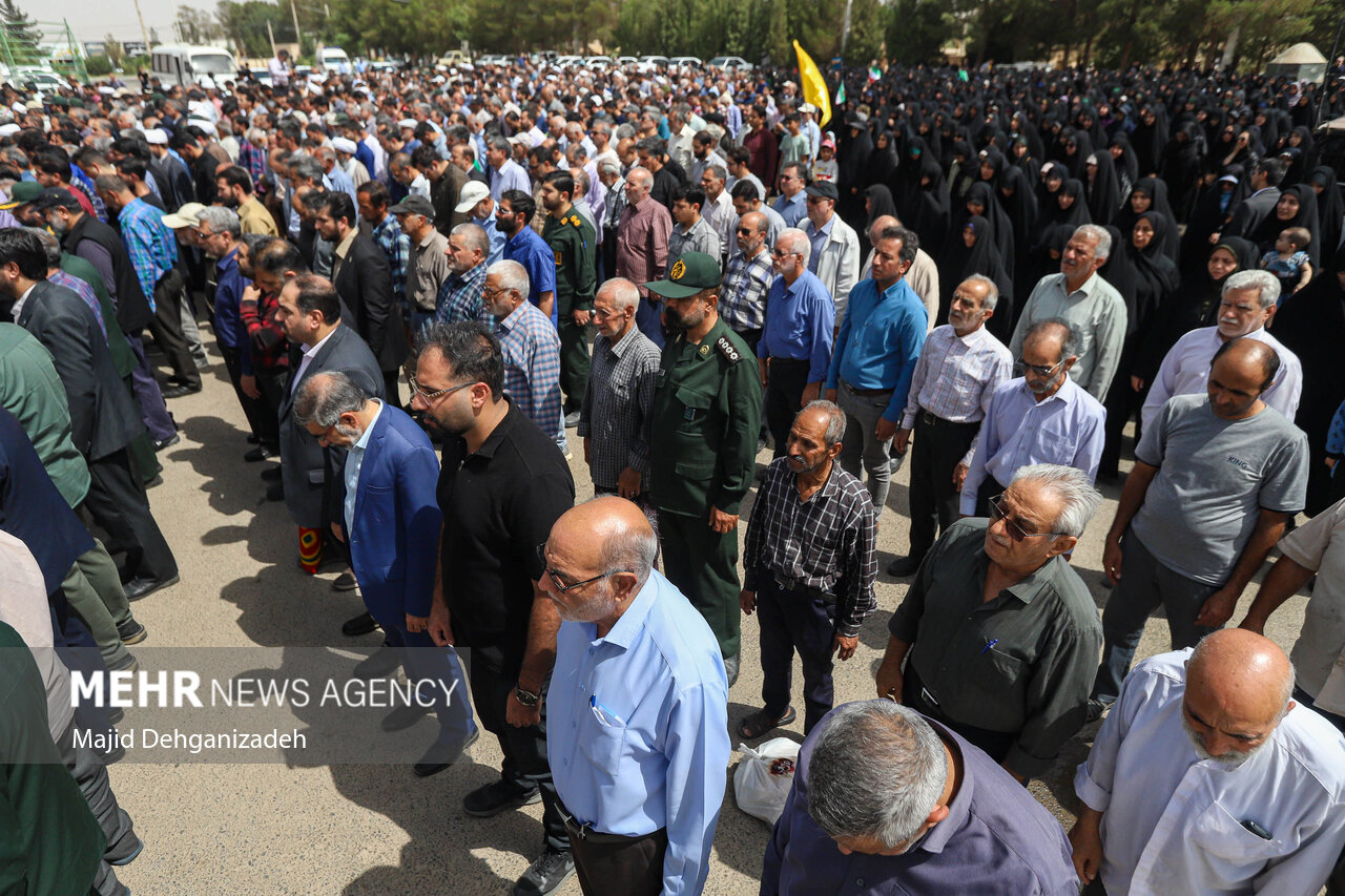 تشییع پیکر دانشمند هسته‌ای شهید اکبر مطلبی‌زاده