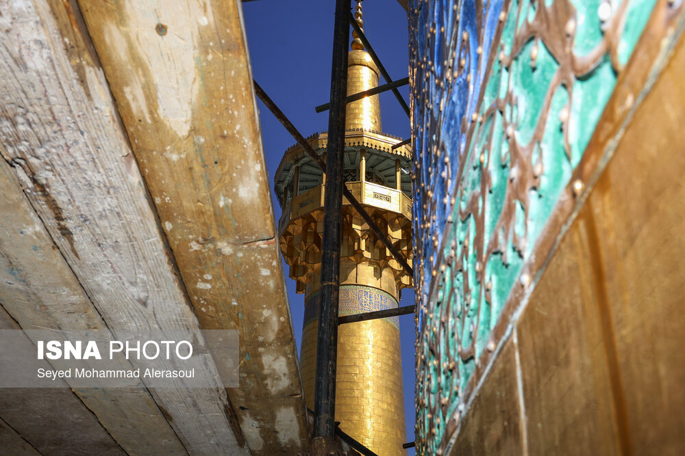 آیین شستشو گنبد حرم مطهر رضوی - مشهد