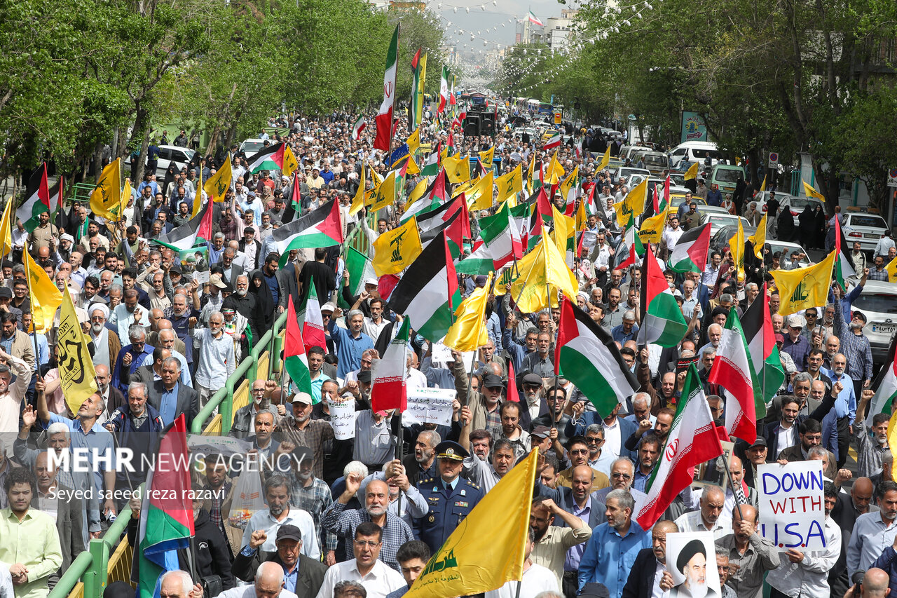 راهپیمایی علیه جنایات رژیم صهیونیستی پس از نماز جمعه در تهران