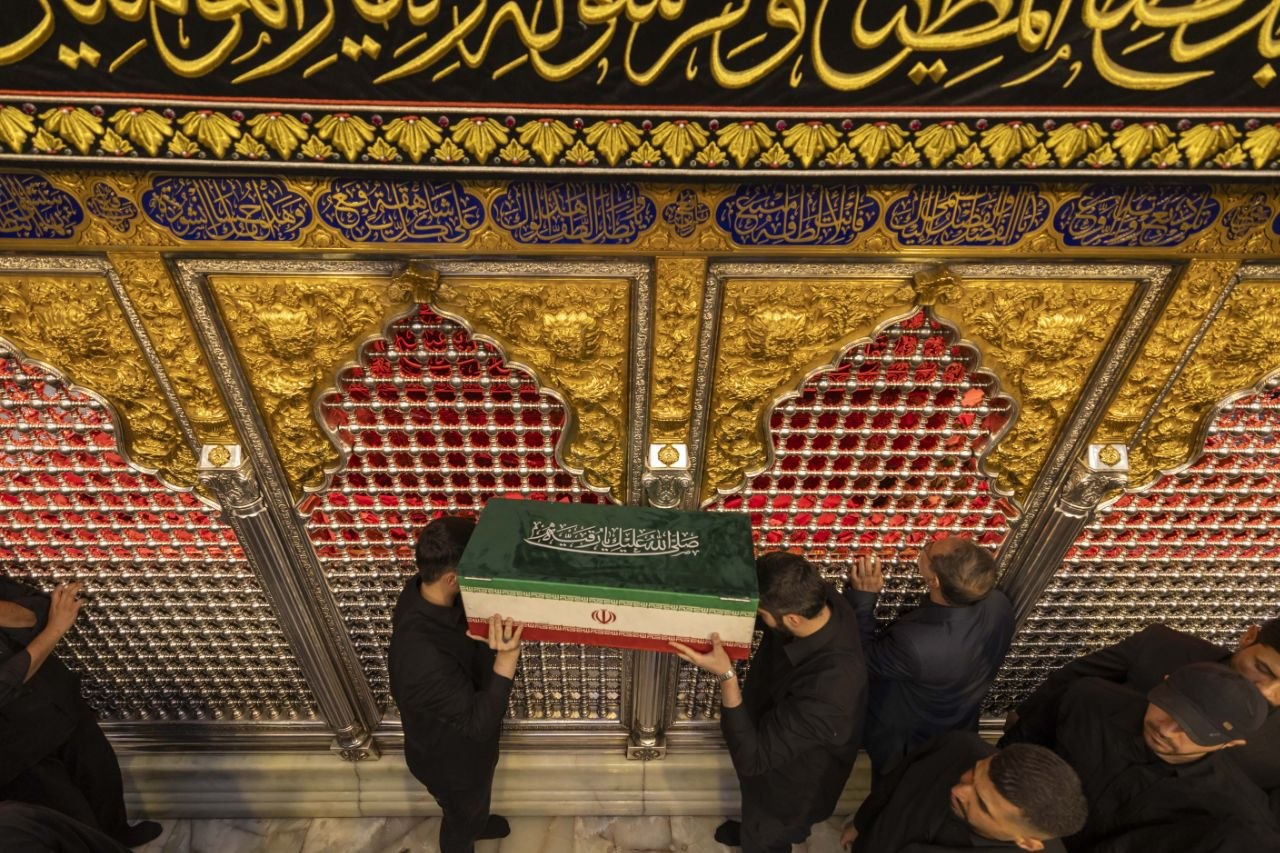 تشییع پیکر مطهر خانواده رهبر شهید