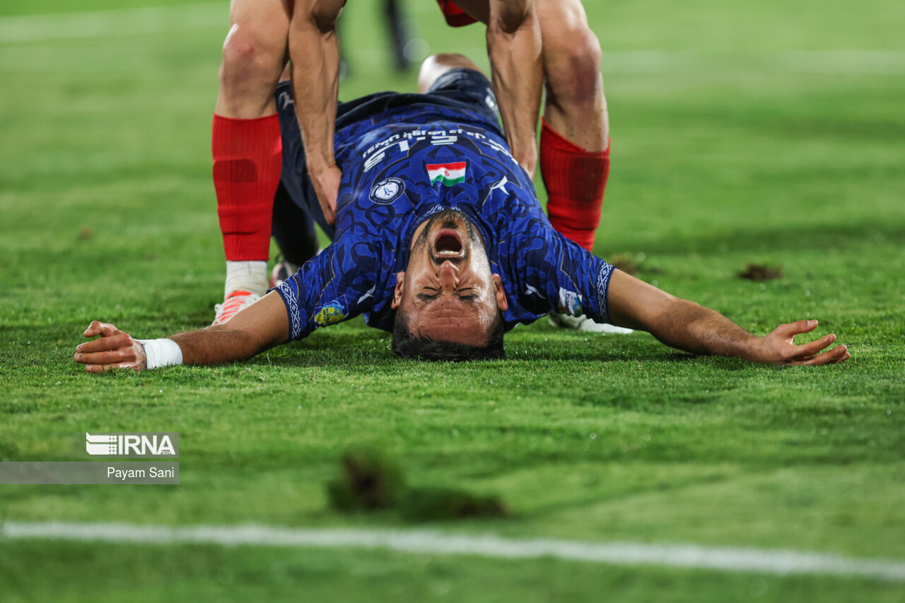 لیگ برتر فوتبال- پرسپولیس و گل گهر