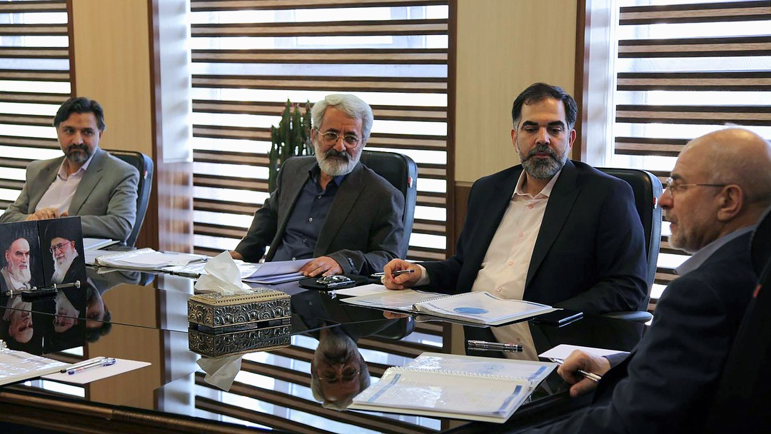 دومین جلسه هیأت امنای کتابخانه مجلس با حضور قالیباف
