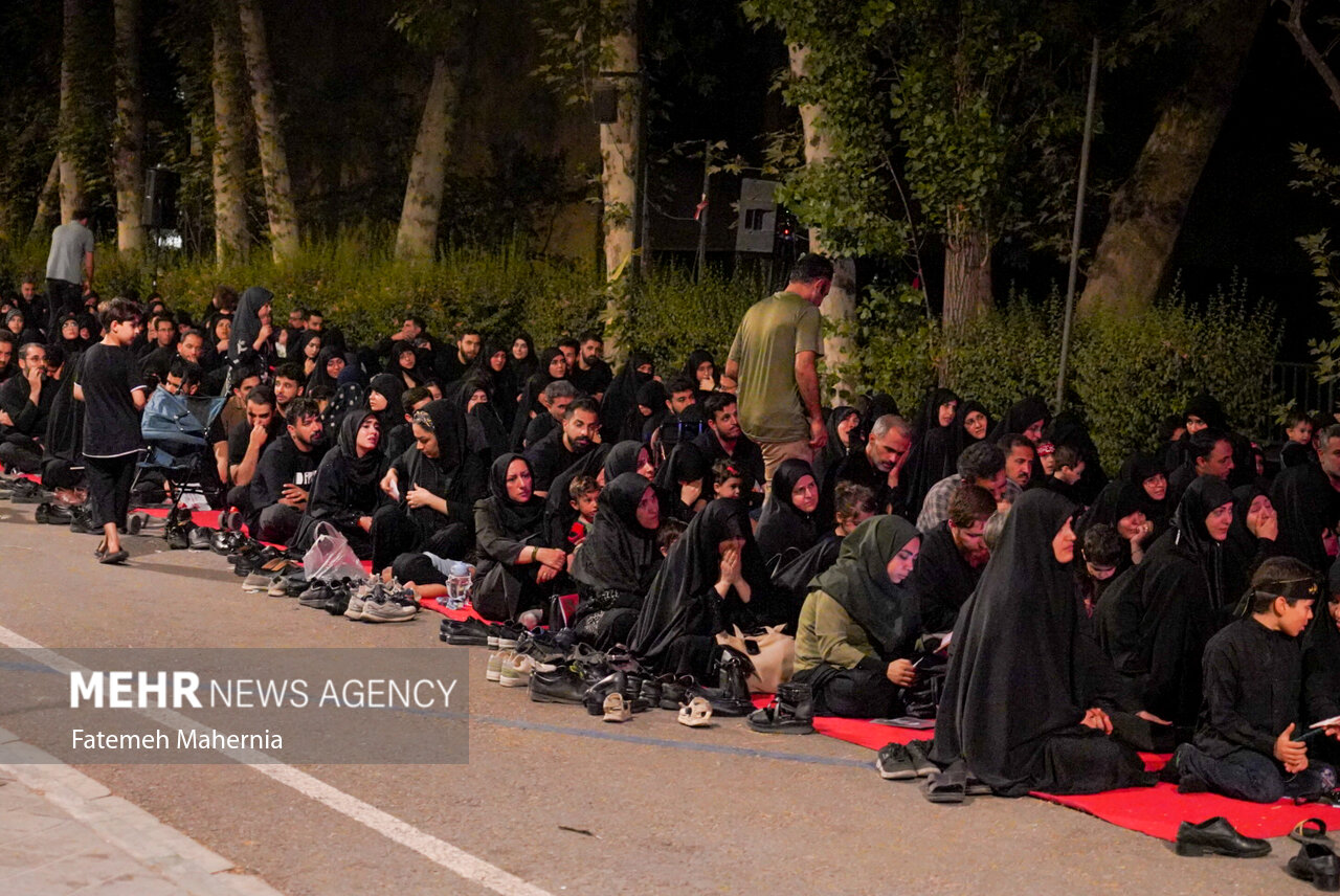 مراسم عزاداری دهه دوم محرم در دانشگاه تهران