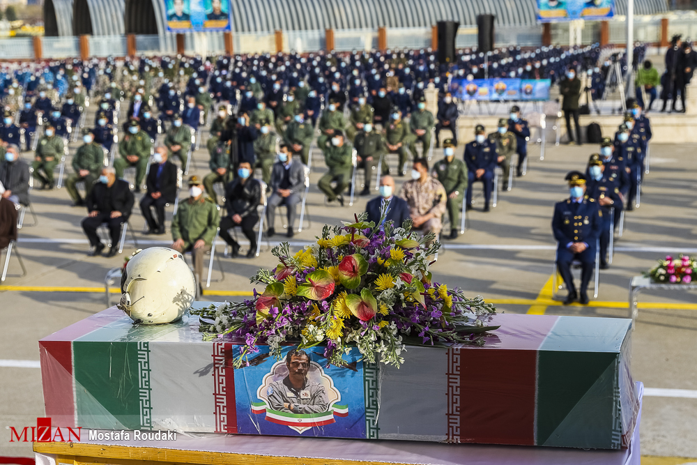 قالیباف در مراسم تشییع پیکر خلبان شهید