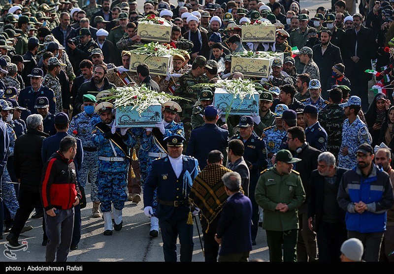 مراسم استقبال از ۶ شهید گمنام در پایگاه شکاری شهید نوژه همدان