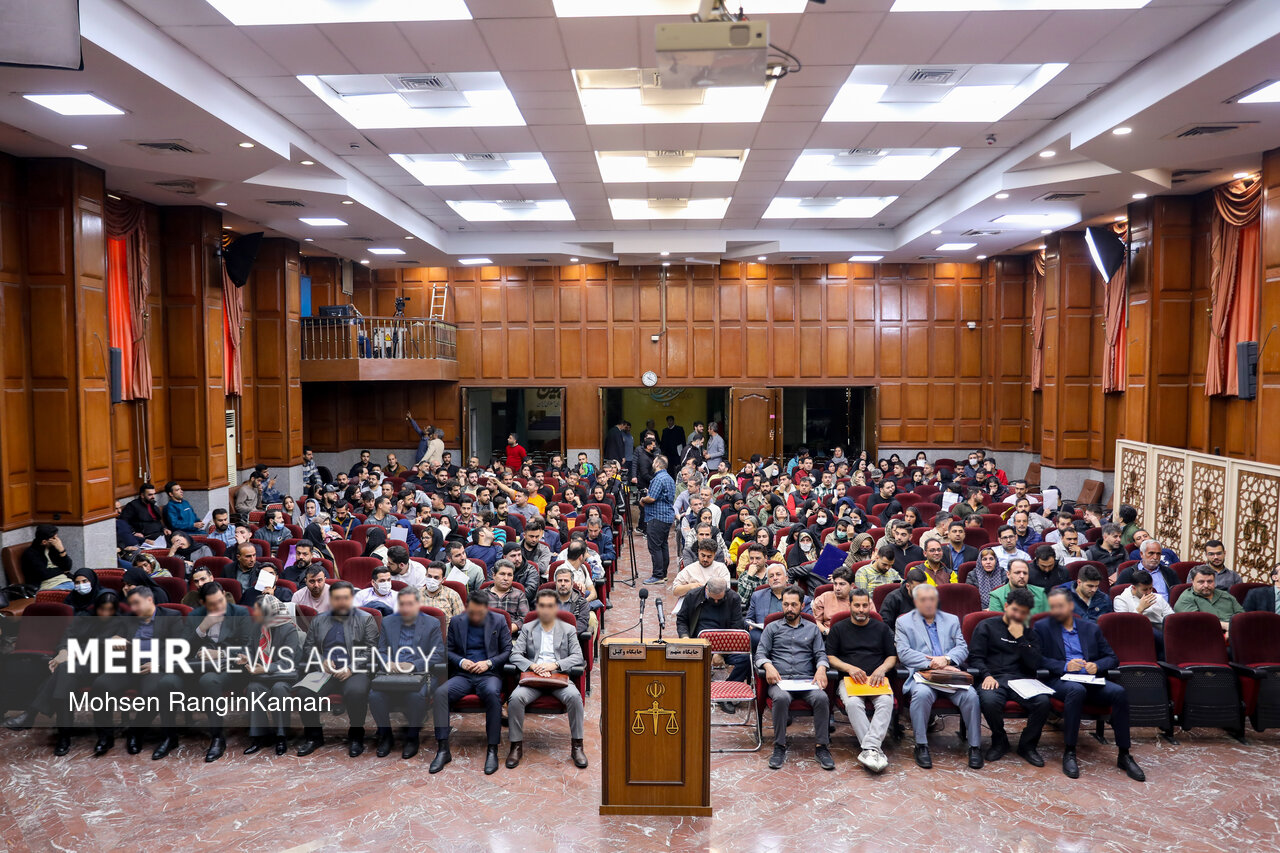 اولین جلسه رسیدگی به پرونده کوروش کمپانی