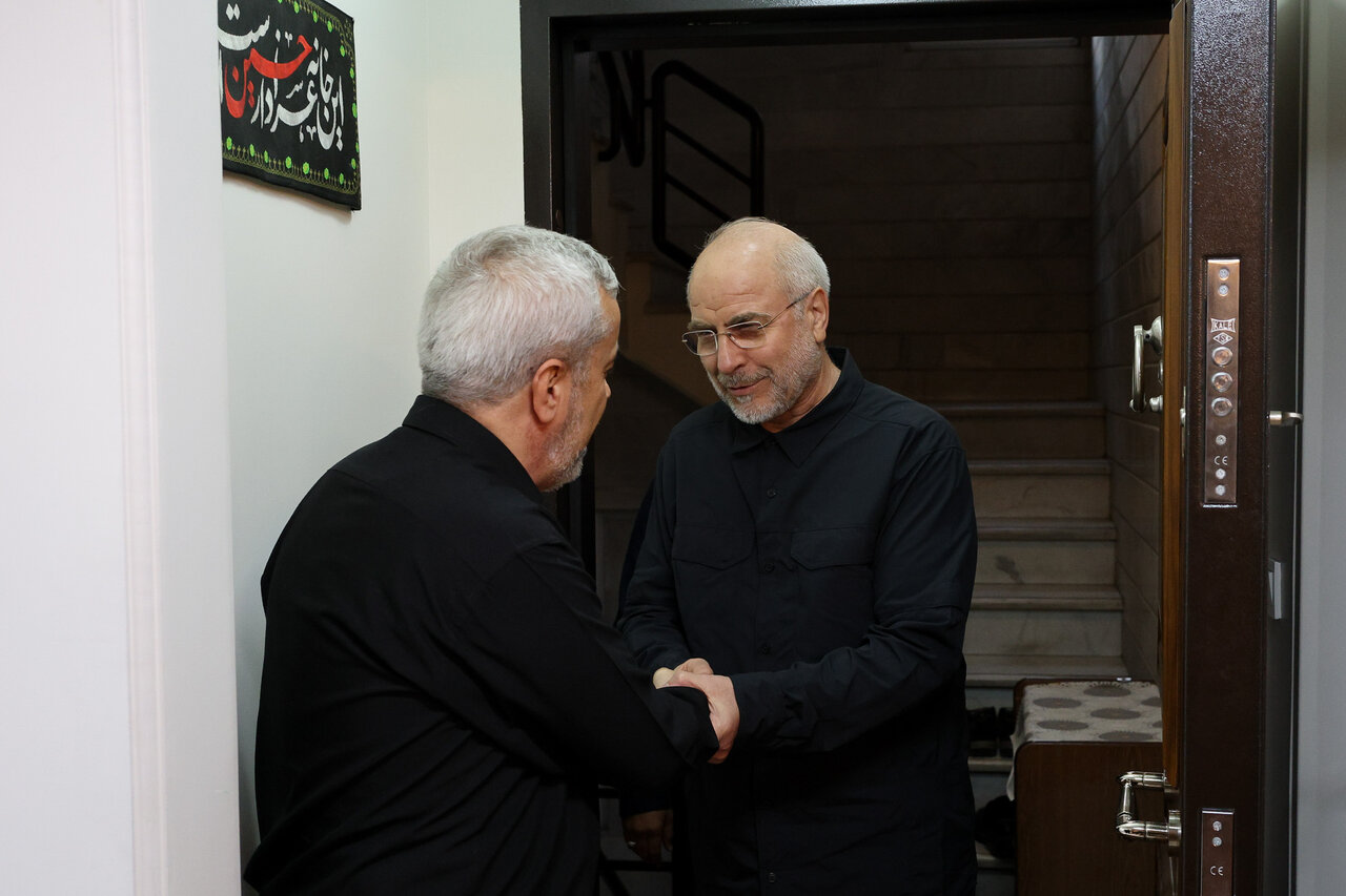 دیدار قالیباف با خانواده شهید باقری