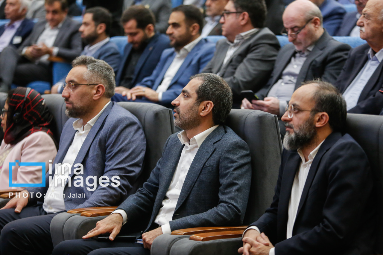 حضور قالیباف در همایش کارآفرینی اجتماعی