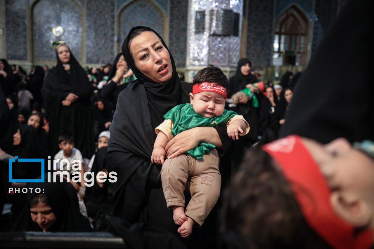 آیین شیرخوارگان حسینی در حرم مطهر رضوی