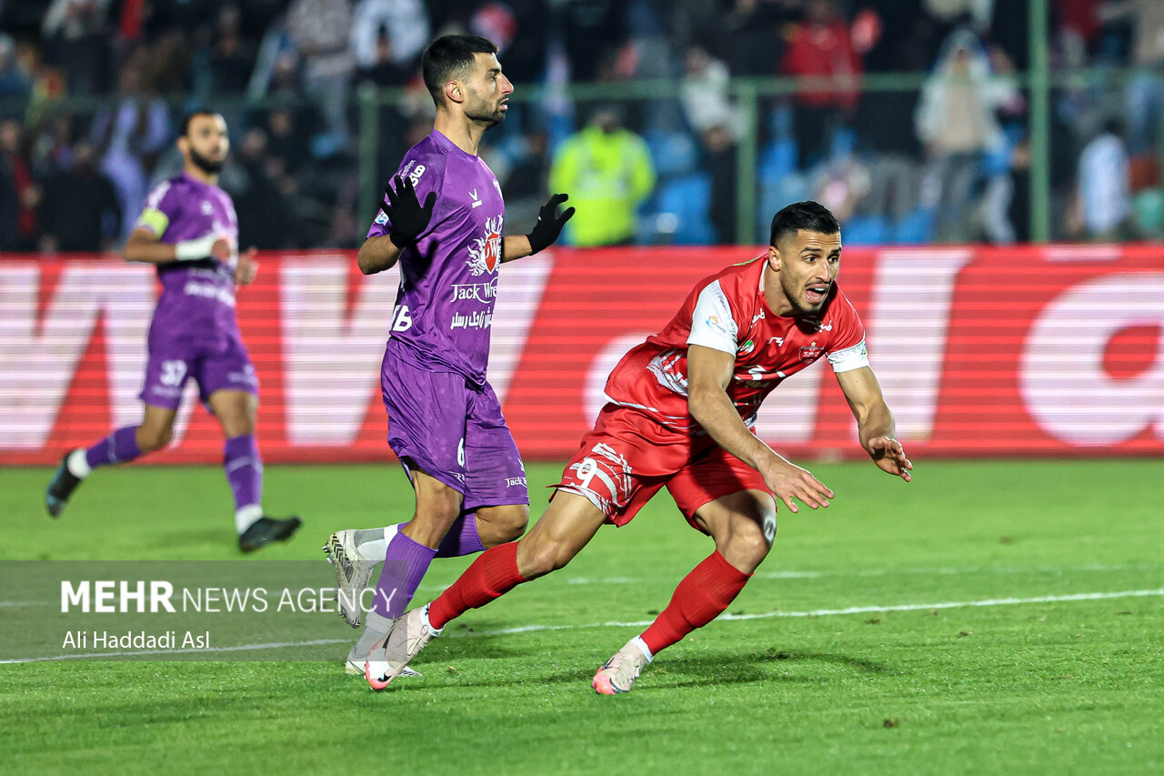 لیگ برتر فوتبال - پرسپولیس و هوادار