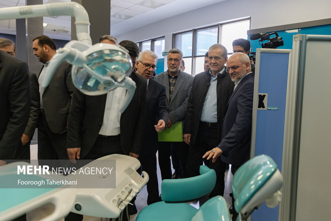 نشست رئیس جمهور با فناوران و نخبگان دانش‌بنیان