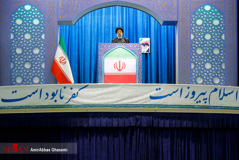 اقامه نماز جمعه تهران  با حضور رئیس جمهور
