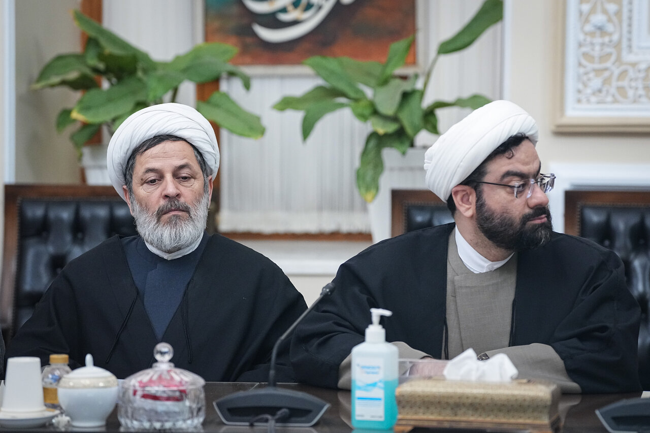 دیدار اعضای شورای هماهنگی یوم الله دهه فجر با قالیباف