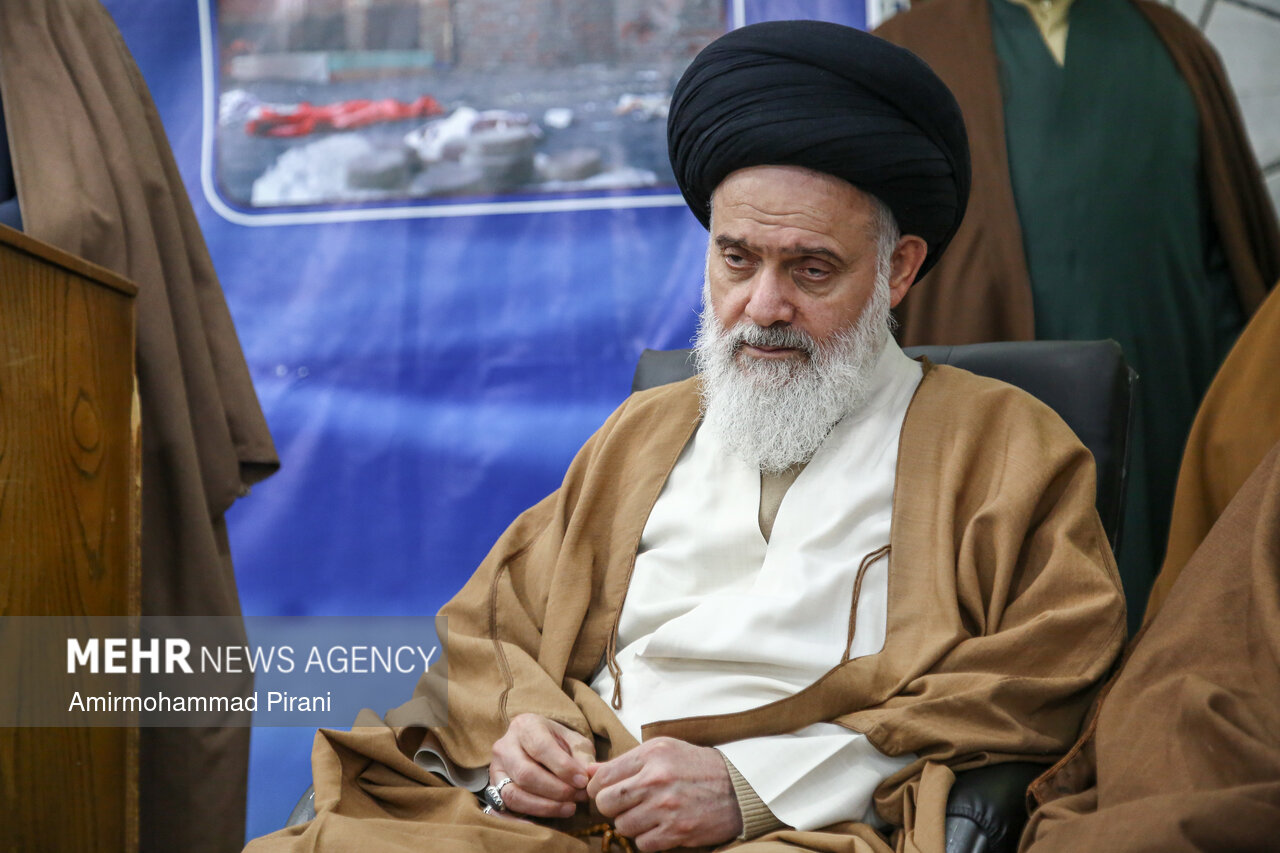 اجتماع حوزویان قم در محکومیت اهانت به قرآن و ولایت