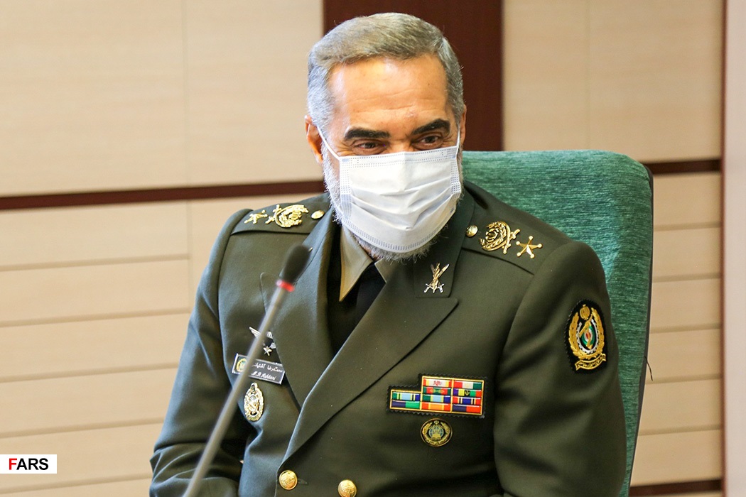 دیدار فرمانده کل ارتش با وزیر دفاع